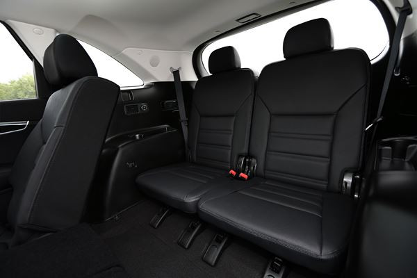 La troisième génération du Kia Sorento arbore un look inédit