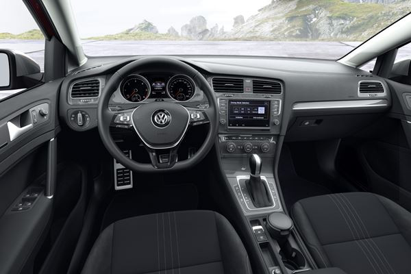 La Volkswagen Golf Alltrack prend un accent crossover entre break et SUV