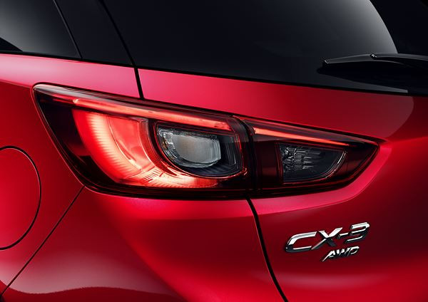 Le Mazda CX-3 se dévoile au salon automobile de Los Angeles