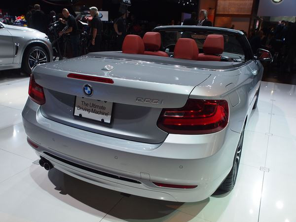 Dans les allées du salon automobile international de Los Angeles
