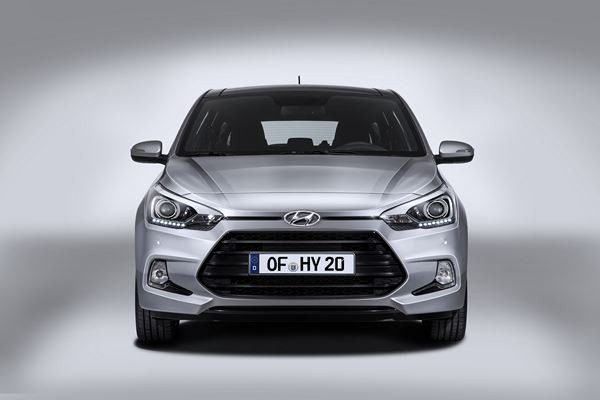 La Hyundai i20 se décline en coupé musclé