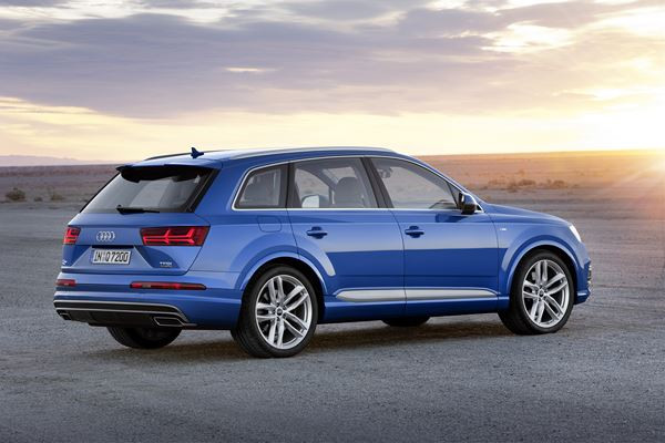 Le SUV haut de gamme Audi Q7 gagne en efficience et en sportivité