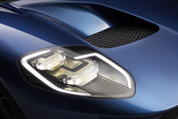 Ford lève le voile sur la future super sportive Ford GT au salon de Détroit