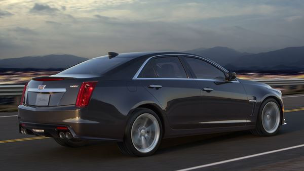 La Cadillac CTS-V de 649 ch en première mondiale à Detroit