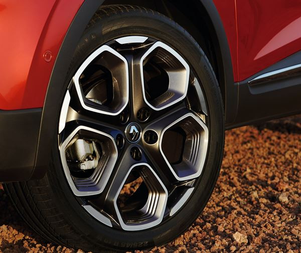 Le crossover compact Renault Kadjar prend la route du Captur