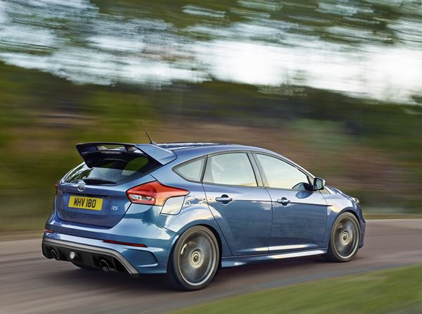 La Ford Focus RS à système 4 roues motrices développe plus de 320 ch