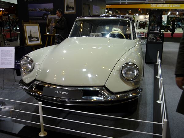 La quarantième édition du salon Rétromobile ouvre ses portes
