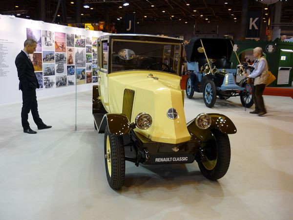La quarantième édition du salon Rétromobile ouvre ses portes