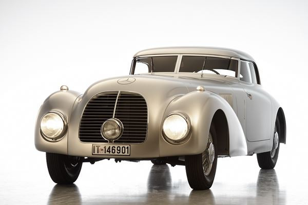 La quarantième édition du salon Rétromobile ouvre ses portes