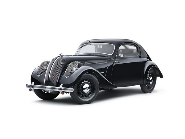 La quarantième édition du salon Rétromobile ouvre ses portes
