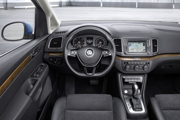 Le Volkswagen Sharan embarque de nouveaux systèmes d’aide à la conduite