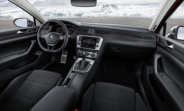 La Volkswagen Passat Alltrack à transmission intégrale en mode baroudeur