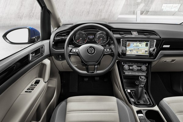 Le nouveau Volkswagen Touran s’allonge pour offrir plus d’espace à bord