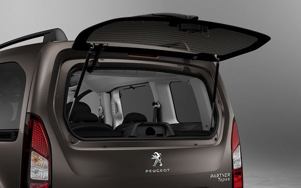 Le Peugeot Partner Tepee bénéficie d’une évolution stylistique et technologique