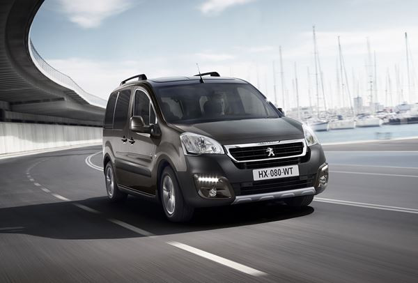 Le Peugeot Partner Tepee bénéficie d’une évolution stylistique et technologique