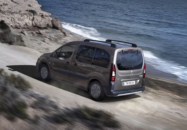 Le Peugeot Partner Tepee bénéficie d’une évolution stylistique et technologique