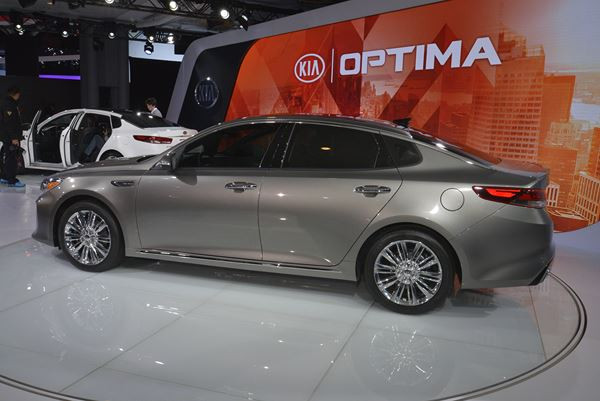 La nouvelle berline Kia Optima fait ses débuts au salon de New York