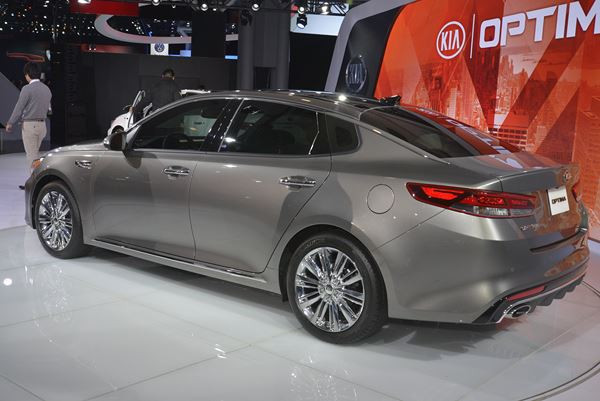 La nouvelle berline Kia Optima fait ses débuts au salon de New York