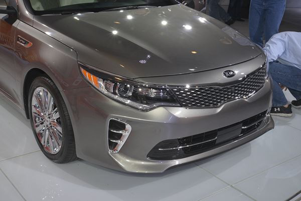 La nouvelle berline Kia Optima fait ses débuts au salon de New York