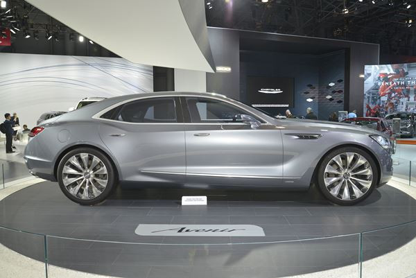 L'édition 2015 du salon de l’automobile de New York ouvre ses portes au public