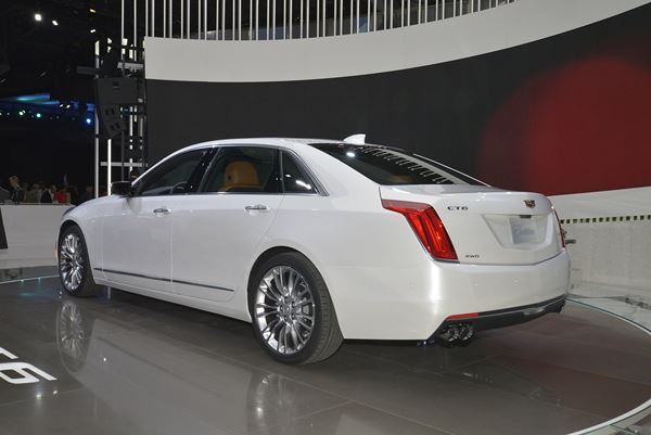 La Cadillac CT6 étend le haut de gamme de la marque américaine
