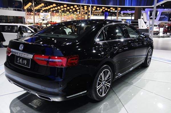 Le 16ème salon automobile de Shanghai ouvre ses portes au public