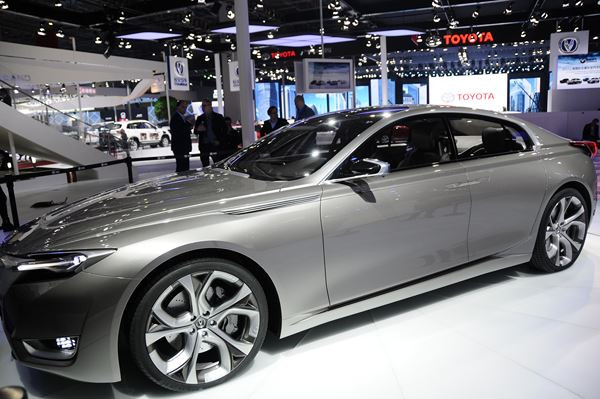 Le 16ème salon automobile de Shanghai ouvre ses portes au public