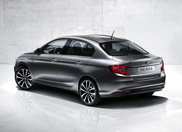 La berline tricorps Fiat Aegea se dévoile au salon d'Istamboul