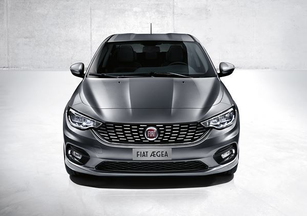La berline tricorps Fiat Aegea se dévoile au salon d'Istamboul