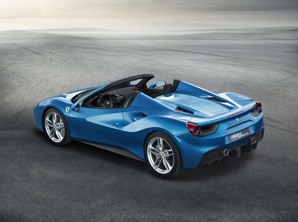 La Ferrari 488 se découvre en mode Spider
