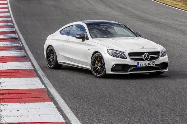La Mercedes-AMG C 63 Coupé revendique une identité technique et visuelle propre