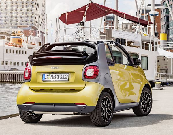 La smart fortwo cabrio de nouvelle génération dans les starting-blocks