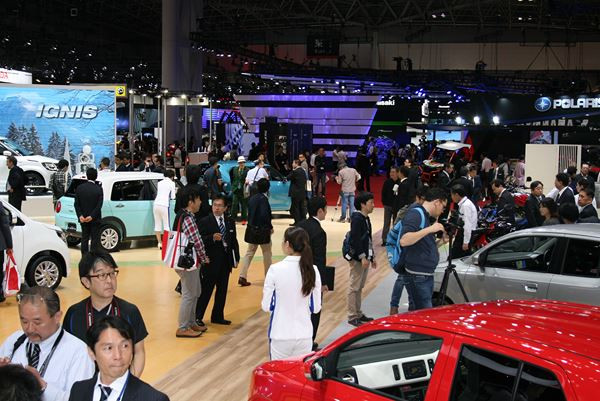 Dans les allées du 44ème salon automobile de Tokyo