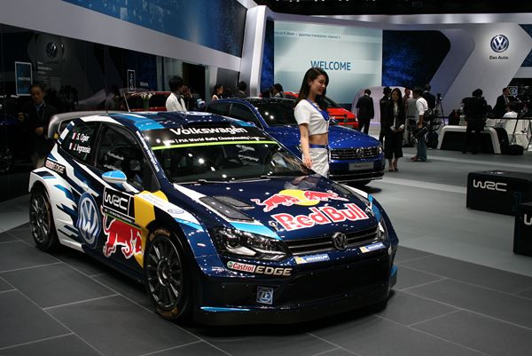 Dans les allées du 44ème salon automobile de Tokyo