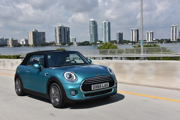 La Mini Cabriolet change de génération