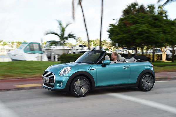 La Mini Cabriolet change de génération