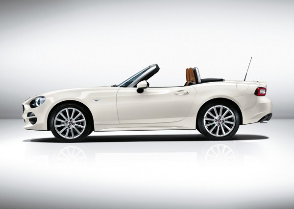 Fiat 124 Spider : un petit roadster au style italien
