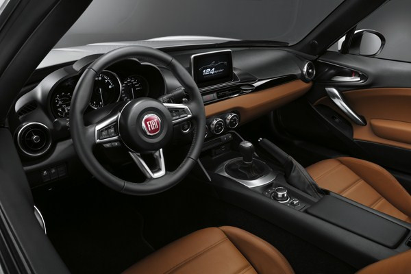 Fiat 124 Spider : un petit roadster au style italien