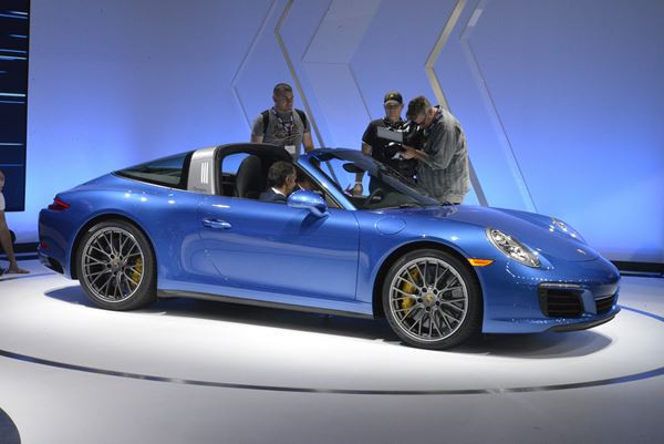 Dans les allées du salon automobile international 2015 de Los Angeles