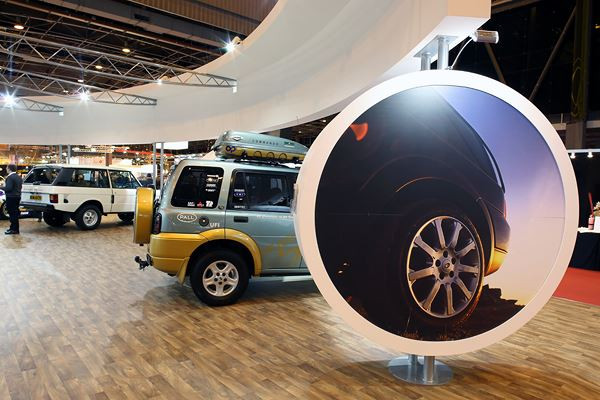 L'édition 2016 du salon Rétromobile ouvre ses portes