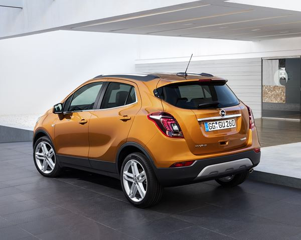L'Opel Mokka X renforce son côté baroudeur