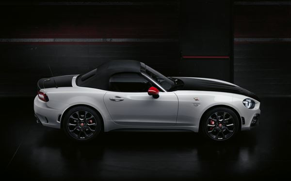 L'Abarth 124 spider est conçue pour les sensations et les performances