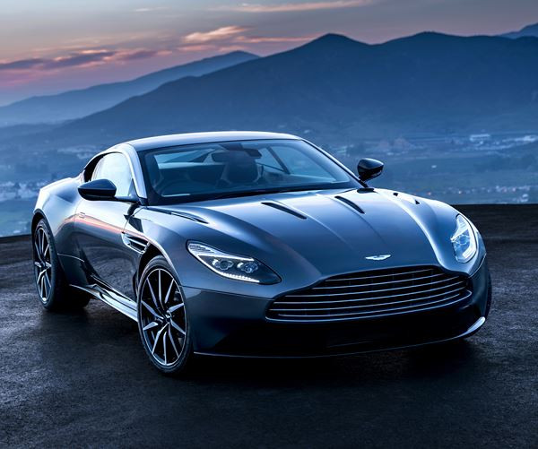 L'Aston Martin DB11 embarque un moteur V12 biturbo de 608 ch