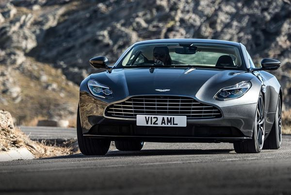 L'Aston Martin DB11 embarque un moteur V12 biturbo de 608 ch