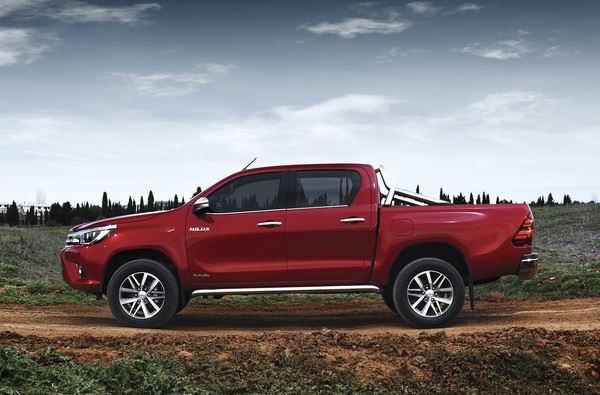La huitième génération du pick-up Toyota Hilux revendique un confort supérieur