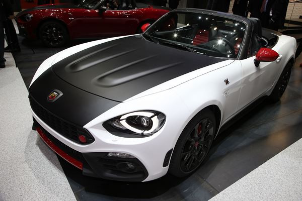 Dans les allées de la 86ème édition du salon de l'automobile de Genève