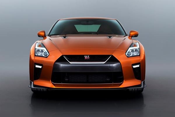 La Nissan GT-R version 2017 repousse ses limites en matière de performances