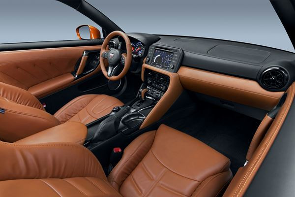 La Nissan GT-R version 2017 repousse ses limites en matière de performances