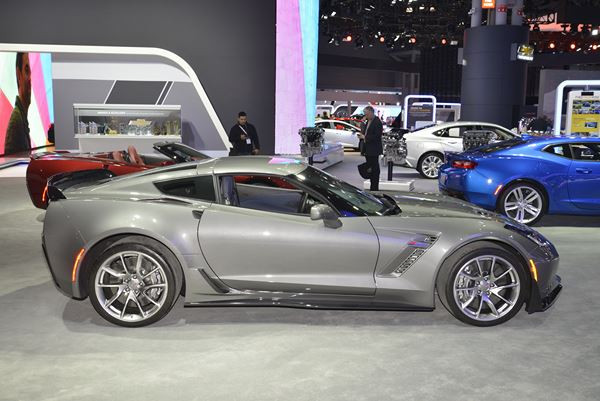 L'édition 2016 du salon de l’automobile de New York ouvre ses portes au public