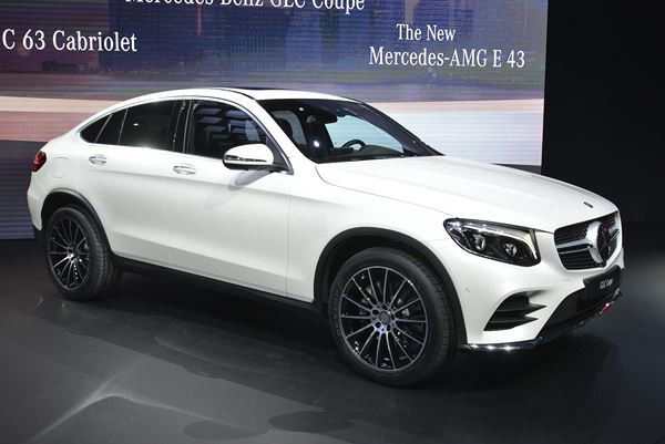L'édition 2016 du salon de l’automobile de New York ouvre ses portes au public
